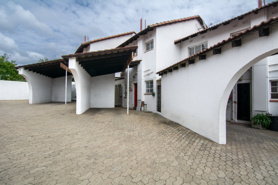3 Bedroom Property for Sale in Kew Gauteng