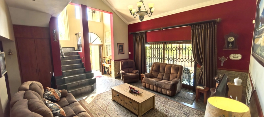 5 Bedroom Property for Sale in Rietvlei View Country Estates Gauteng
