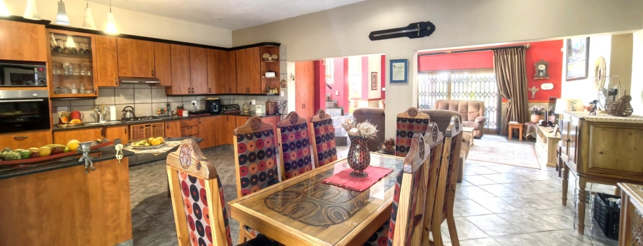 5 Bedroom Property for Sale in Rietvlei View Country Estates Gauteng