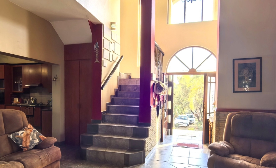 5 Bedroom Property for Sale in Rietvlei View Country Estates Gauteng