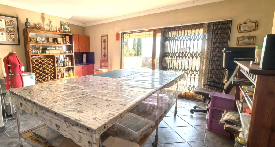 5 Bedroom Property for Sale in Rietvlei View Country Estates Gauteng