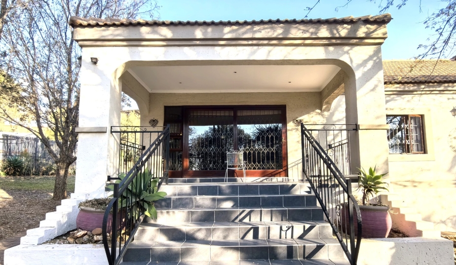 5 Bedroom Property for Sale in Rietvlei View Country Estates Gauteng
