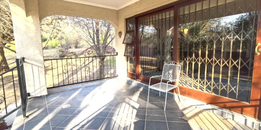 5 Bedroom Property for Sale in Rietvlei View Country Estates Gauteng