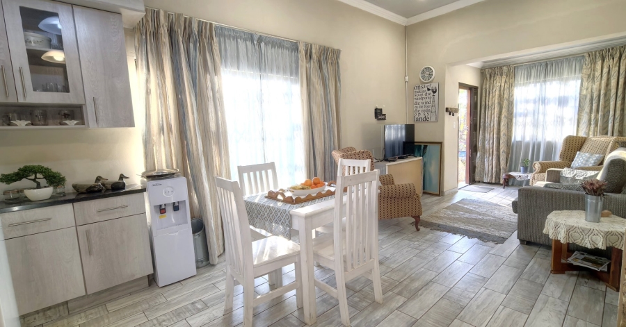5 Bedroom Property for Sale in Rietvlei View Country Estates Gauteng