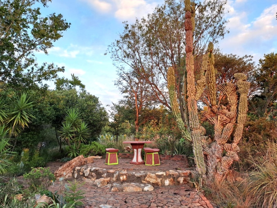 5 Bedroom Property for Sale in Rietvlei View Country Estates Gauteng