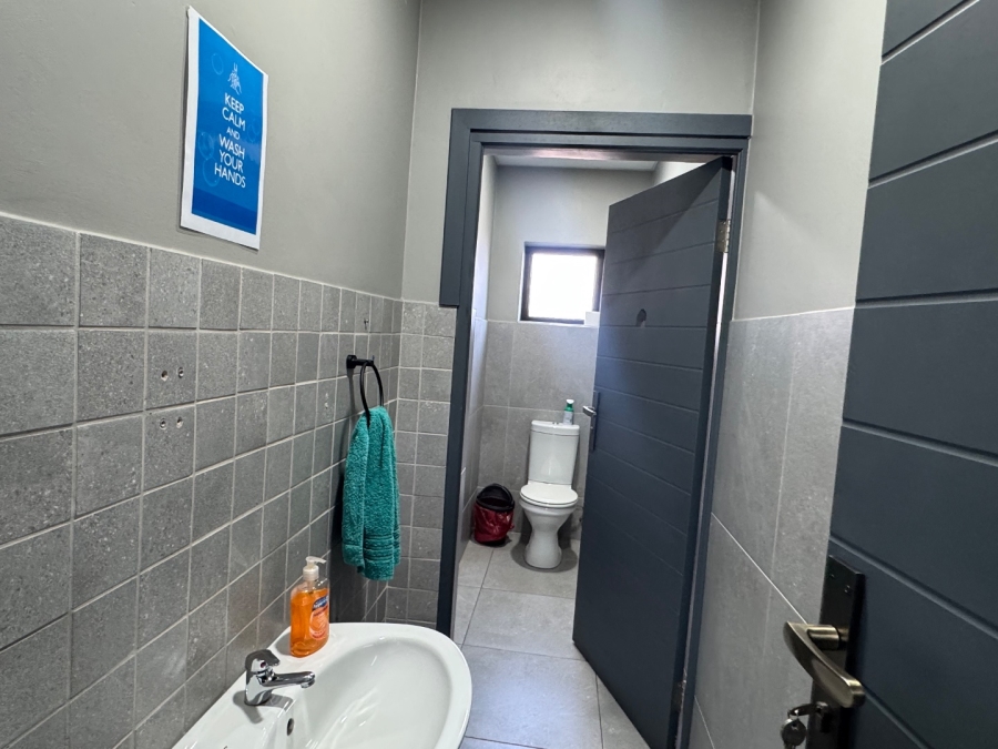 To Let Commercial Property for Rent in Knopjeslaagte Gauteng