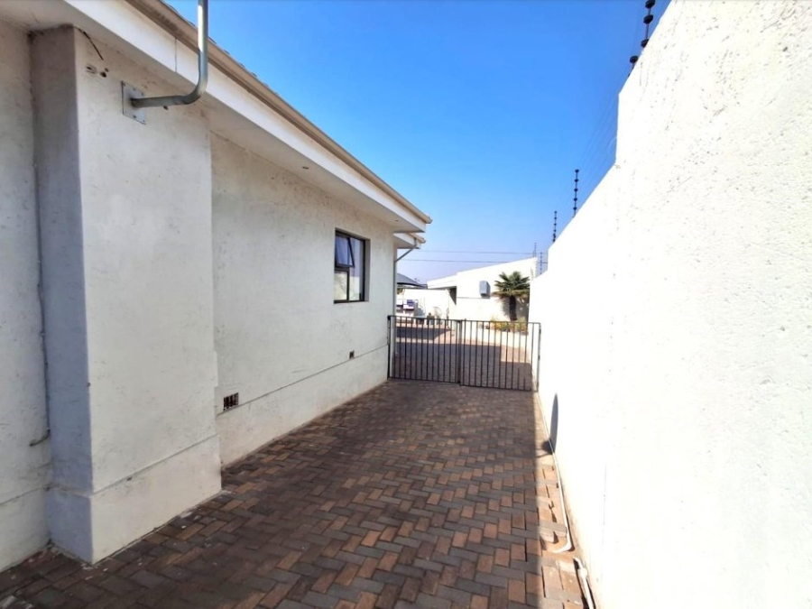 3 Bedroom Property for Sale in Sunnyridge Gauteng