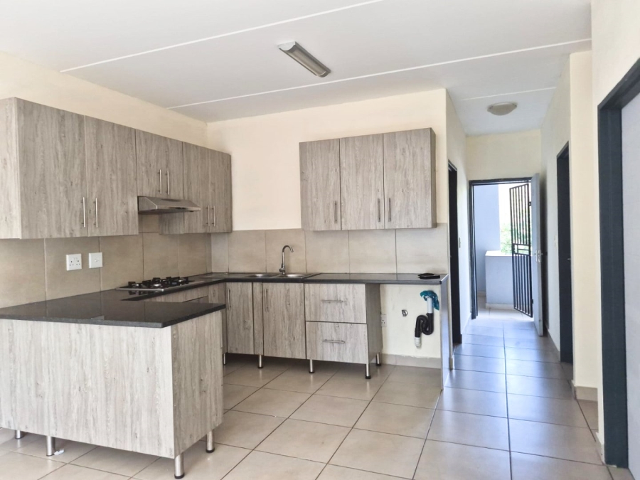 To Let 2 Bedroom Property for Rent in Glen Austin Gauteng