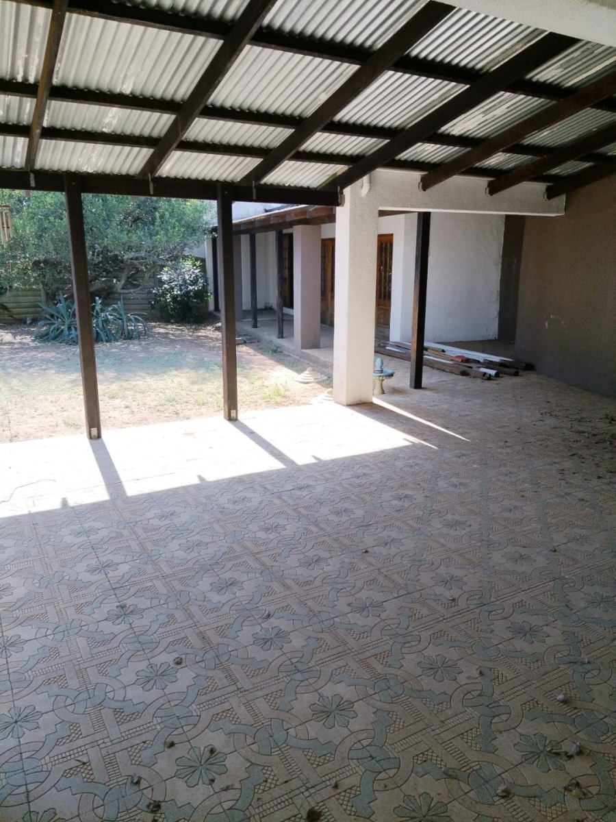 13 Bedroom Property for Sale in Nimrod Park Gauteng
