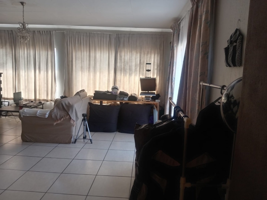 1 Bedroom Property for Sale in Eden Glen Gauteng