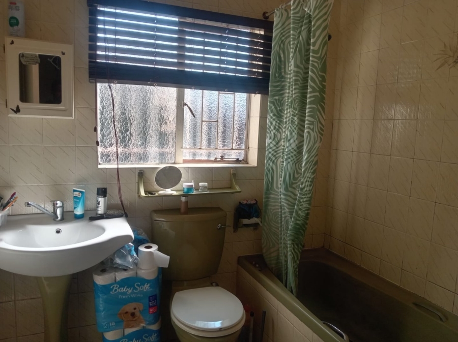 1 Bedroom Property for Sale in Eden Glen Gauteng