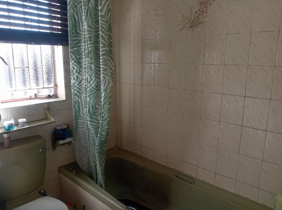 1 Bedroom Property for Sale in Eden Glen Gauteng