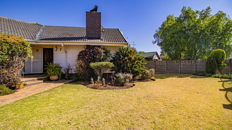 4 Bedroom Property for Sale in Edleen Gauteng