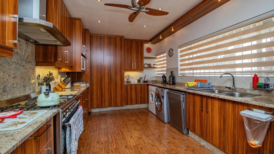 4 Bedroom Property for Sale in Edleen Gauteng
