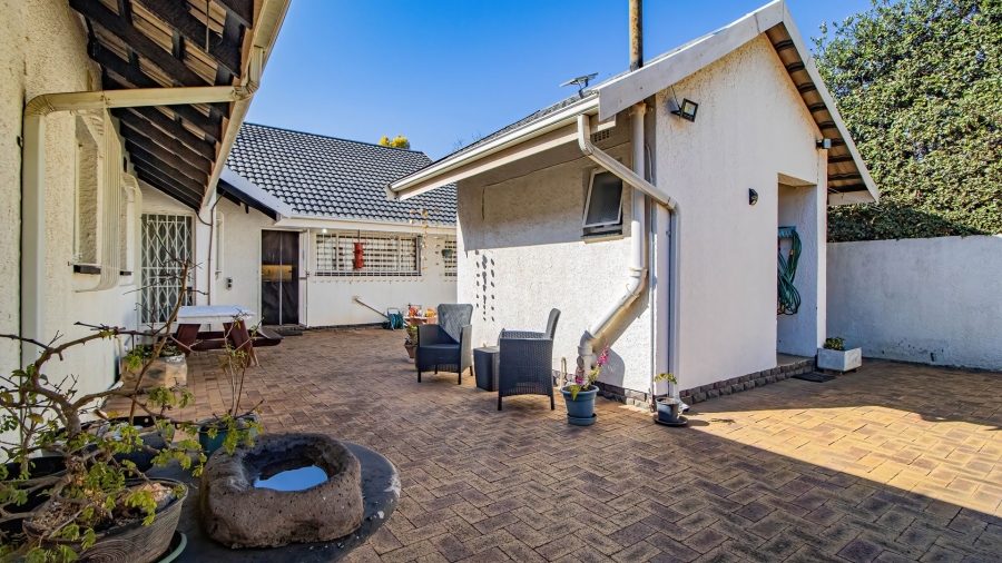 4 Bedroom Property for Sale in Edleen Gauteng