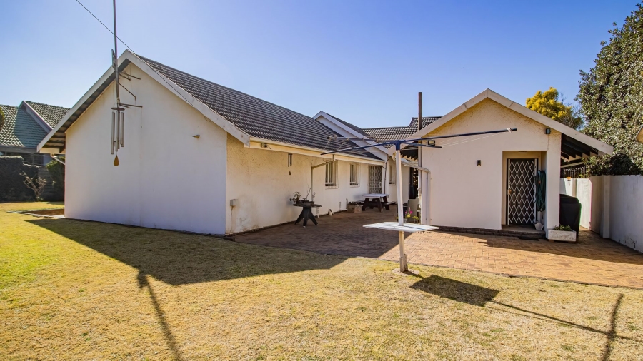 4 Bedroom Property for Sale in Edleen Gauteng