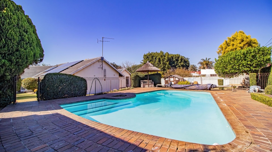 4 Bedroom Property for Sale in Edleen Gauteng