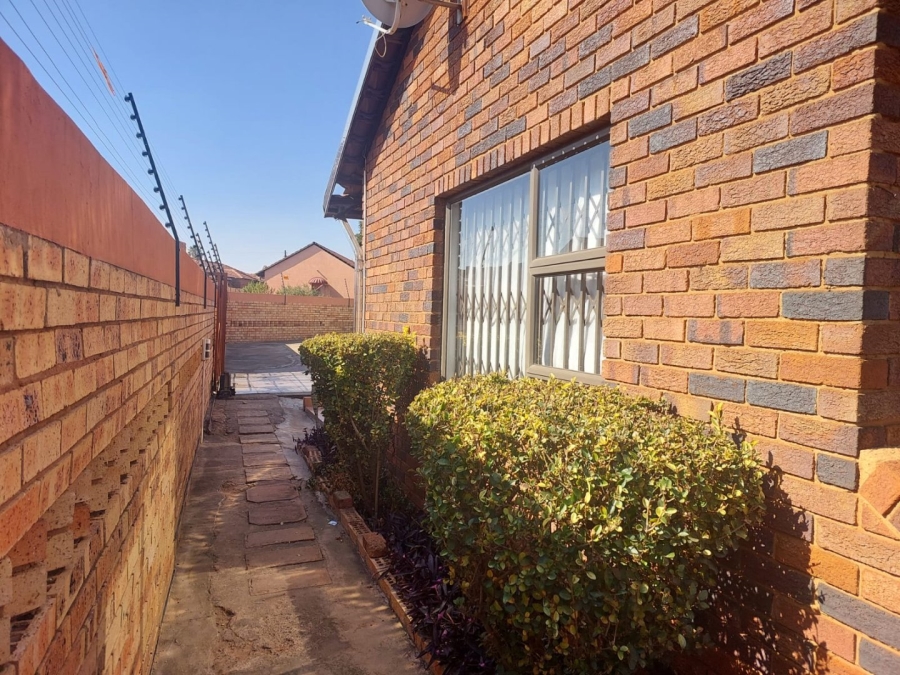 3 Bedroom Property for Sale in Spruit View Gauteng