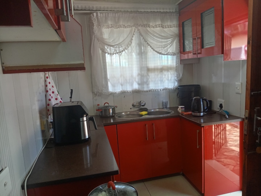 2 Bedroom Property for Sale in Protea City Gauteng