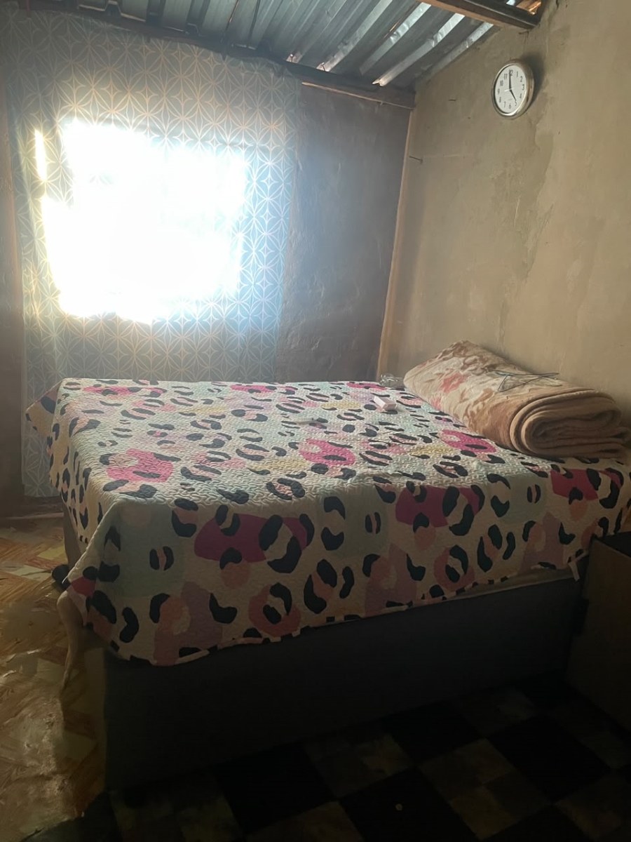 2 Bedroom Property for Sale in Etwatwa Gauteng