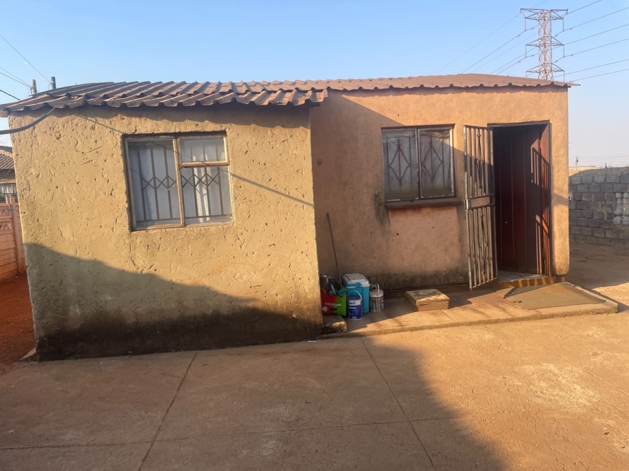 2 Bedroom Property for Sale in Etwatwa Gauteng