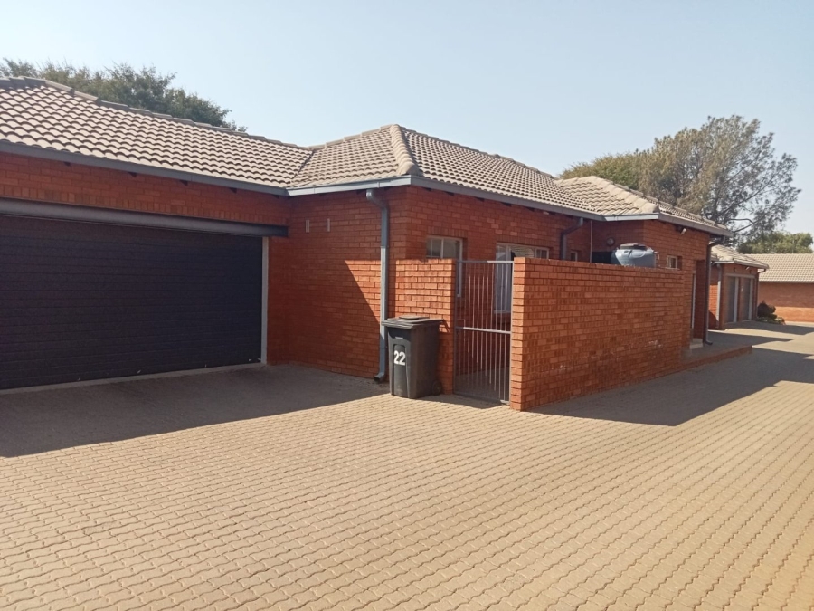3 Bedroom Property for Sale in Sinoville Gauteng