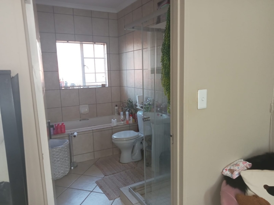 3 Bedroom Property for Sale in Sinoville Gauteng