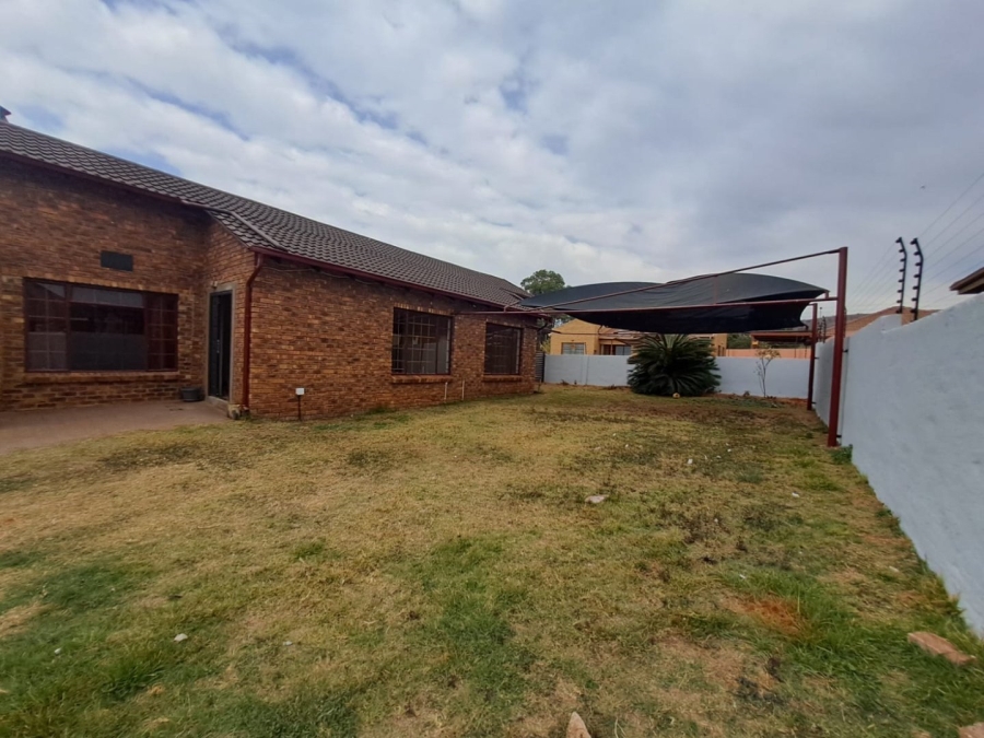 3 Bedroom Property for Sale in Chantelle Gauteng