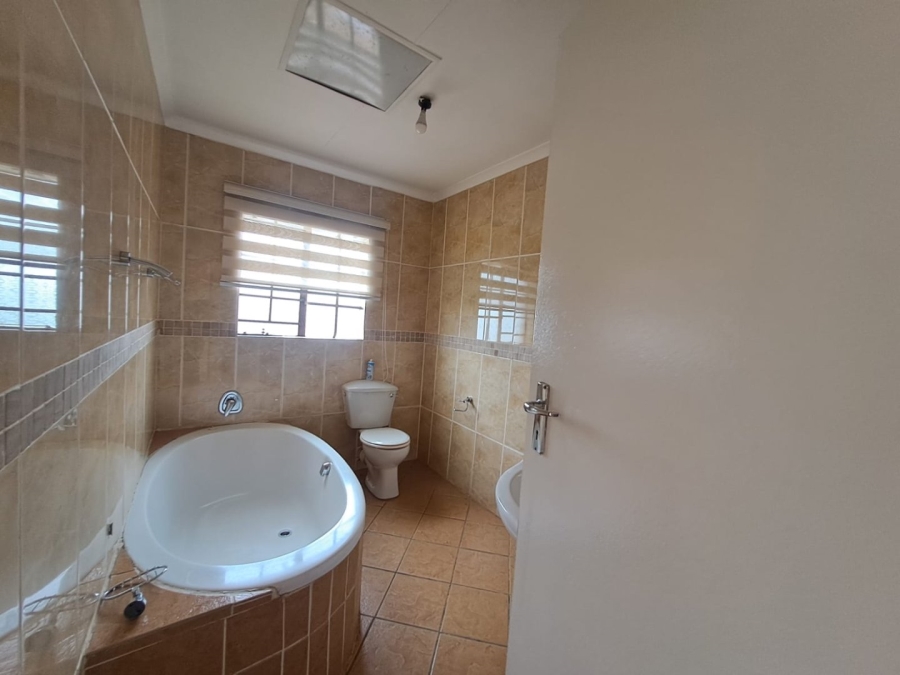 3 Bedroom Property for Sale in Chantelle Gauteng