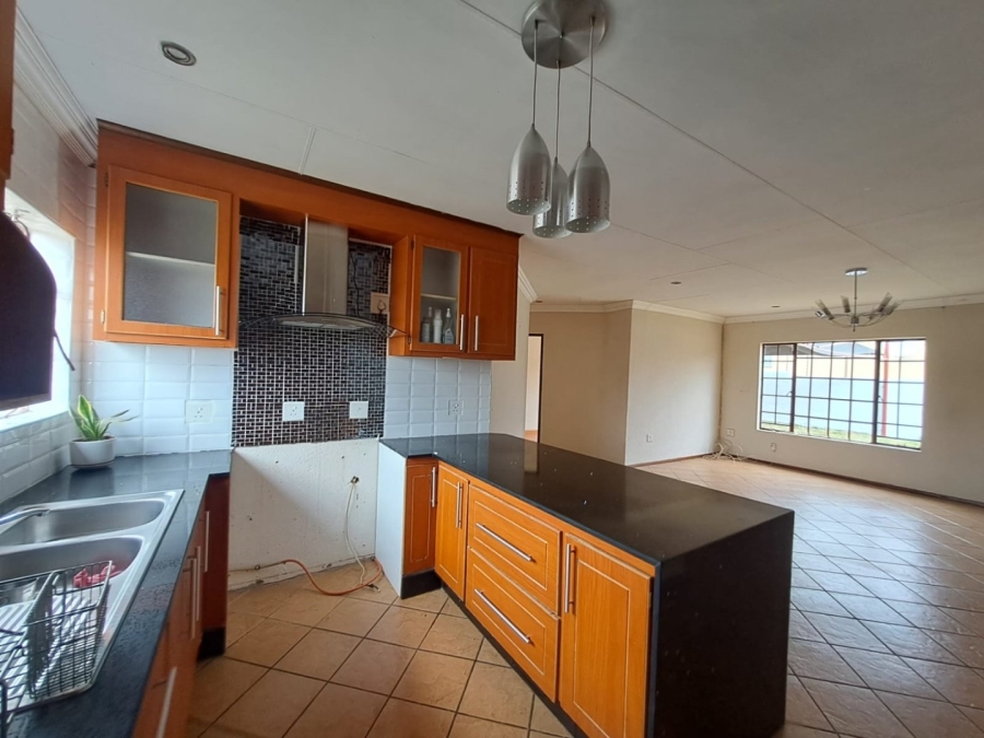 3 Bedroom Property for Sale in Chantelle Gauteng