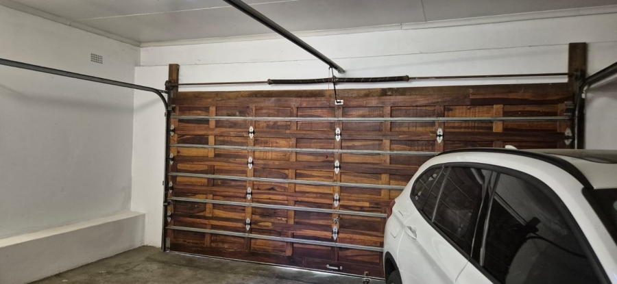 To Let 2 Bedroom Property for Rent in Bedfordview Gauteng