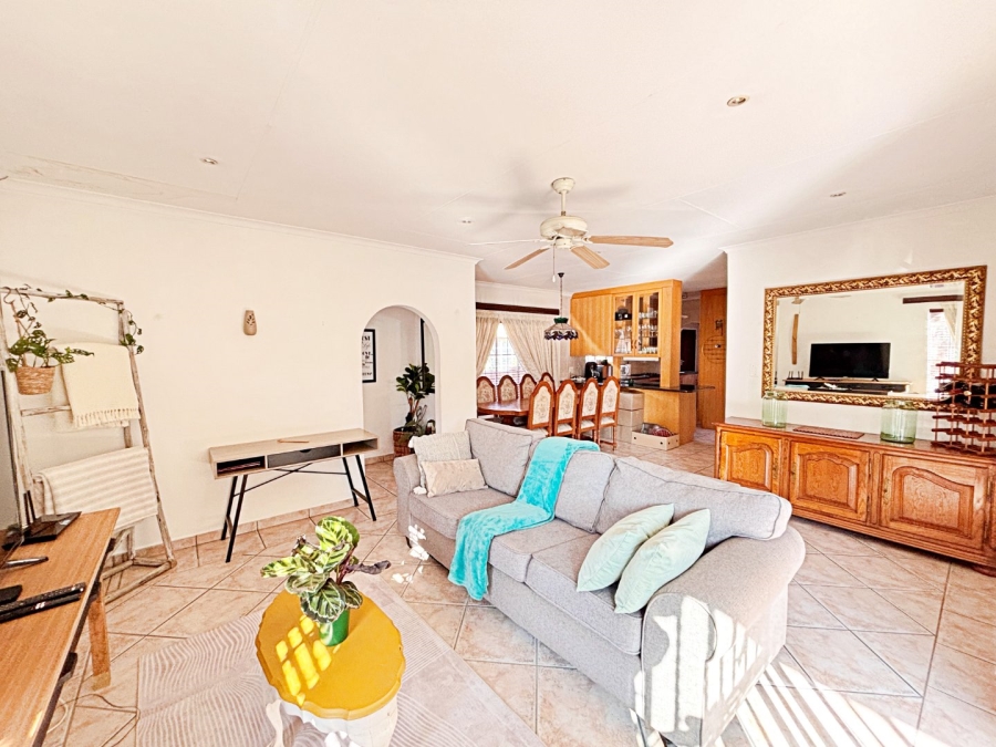 3 Bedroom Property for Sale in Amberfield Gauteng