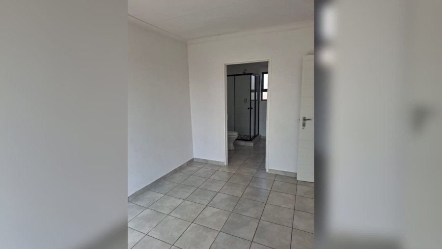3 Bedroom Property for Sale in Windmill Park Gauteng