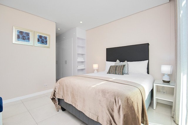 To Let 2 Bedroom Property for Rent in Glenadrienne East Gauteng