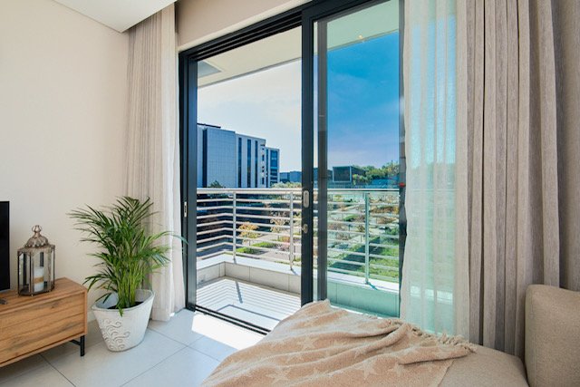 To Let 2 Bedroom Property for Rent in Glenadrienne East Gauteng
