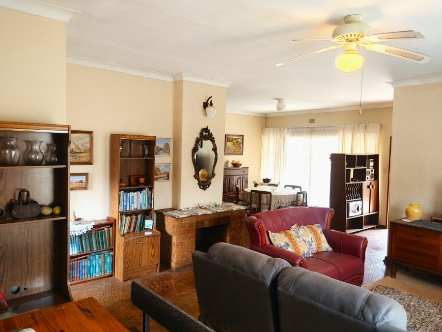 4 Bedroom Property for Sale in Annlin Gauteng