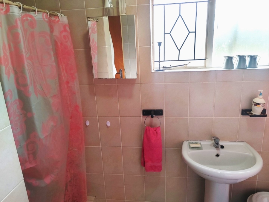 4 Bedroom Property for Sale in Annlin Gauteng