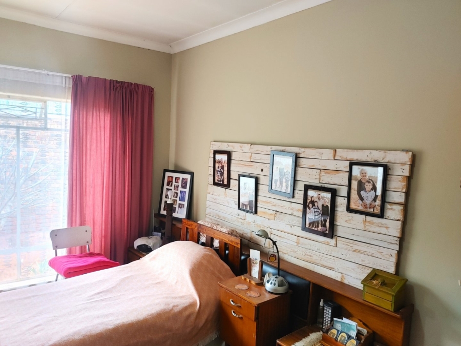 4 Bedroom Property for Sale in Annlin Gauteng