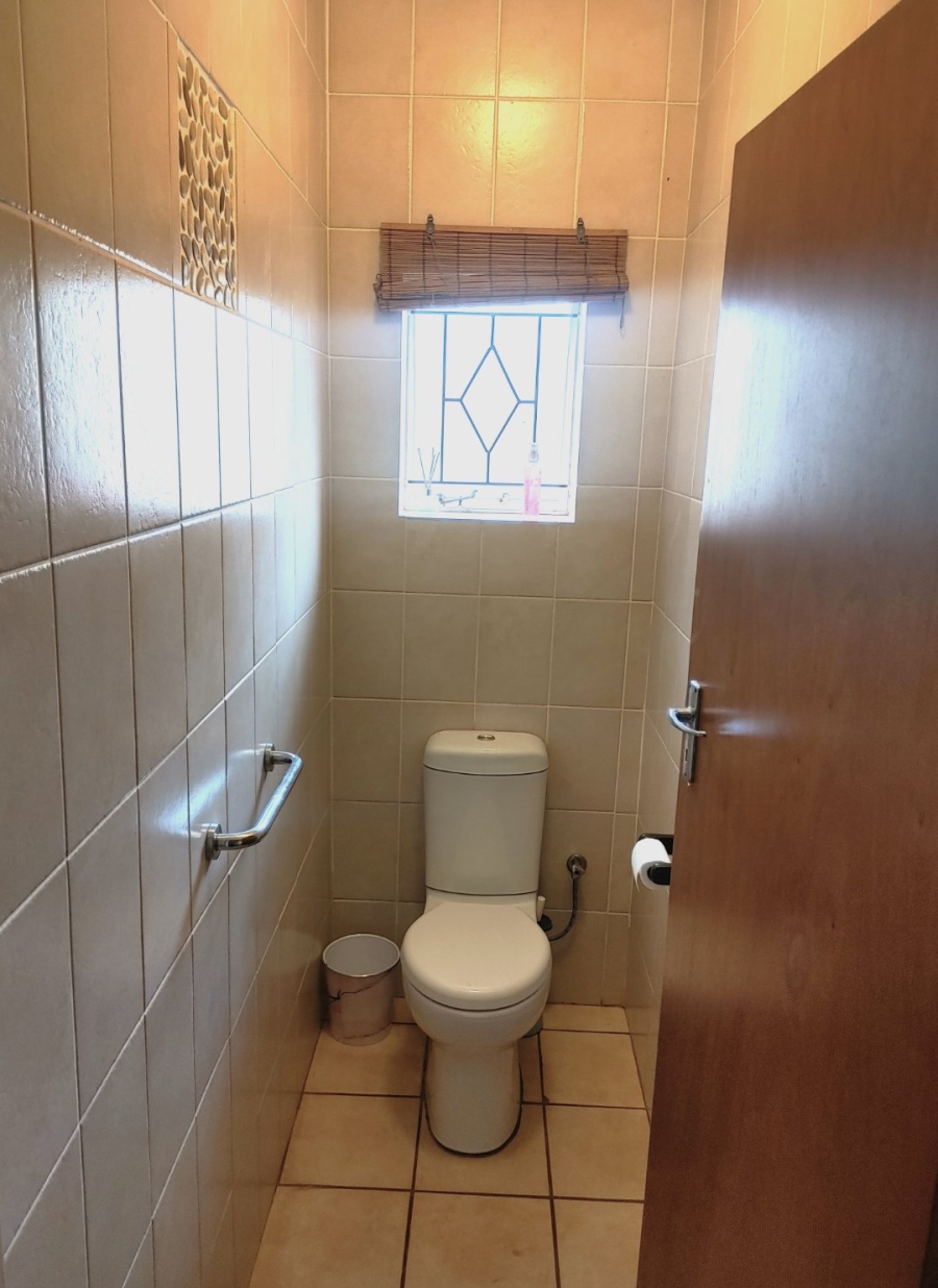 4 Bedroom Property for Sale in Annlin Gauteng