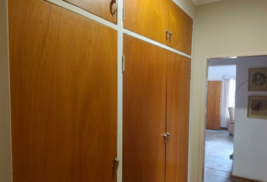 4 Bedroom Property for Sale in Annlin Gauteng