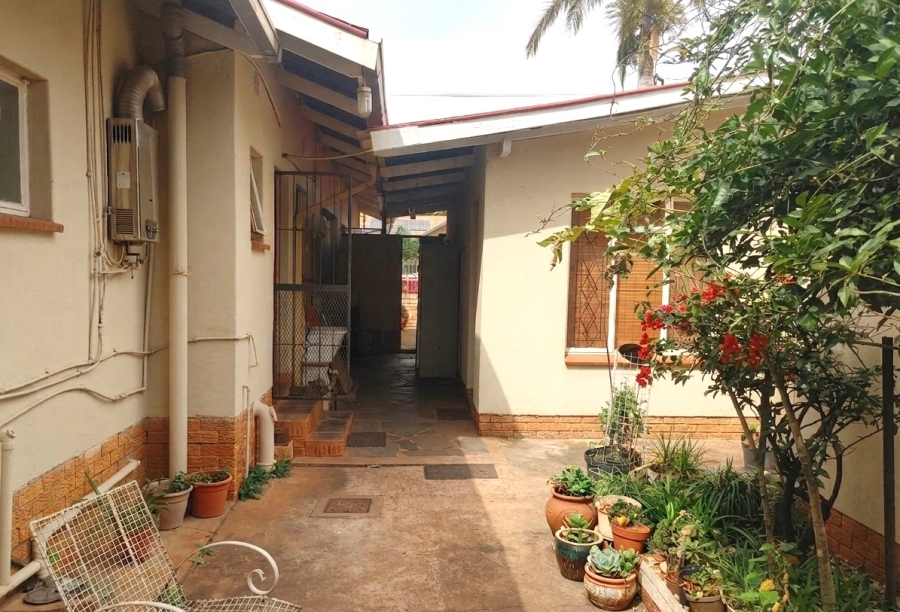4 Bedroom Property for Sale in Annlin Gauteng