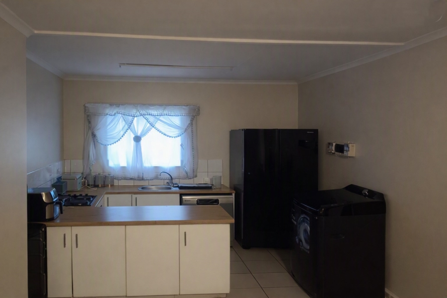 3 Bedroom Property for Sale in Crystal Park Gauteng