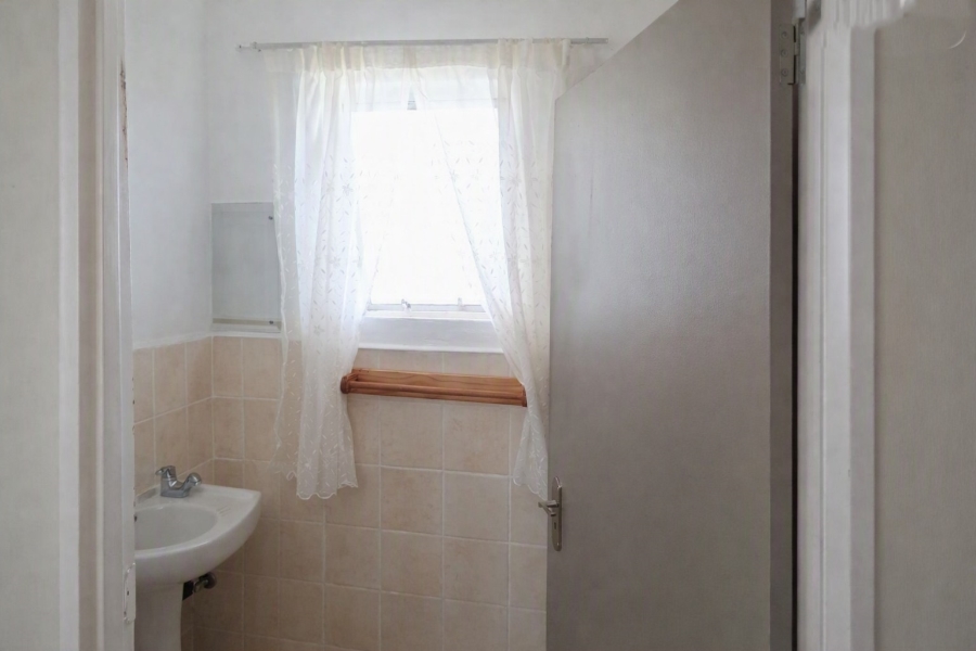 3 Bedroom Property for Sale in Crystal Park Gauteng