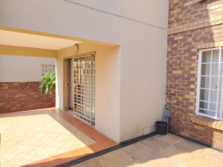 2 Bedroom Property for Sale in Equestria Gauteng