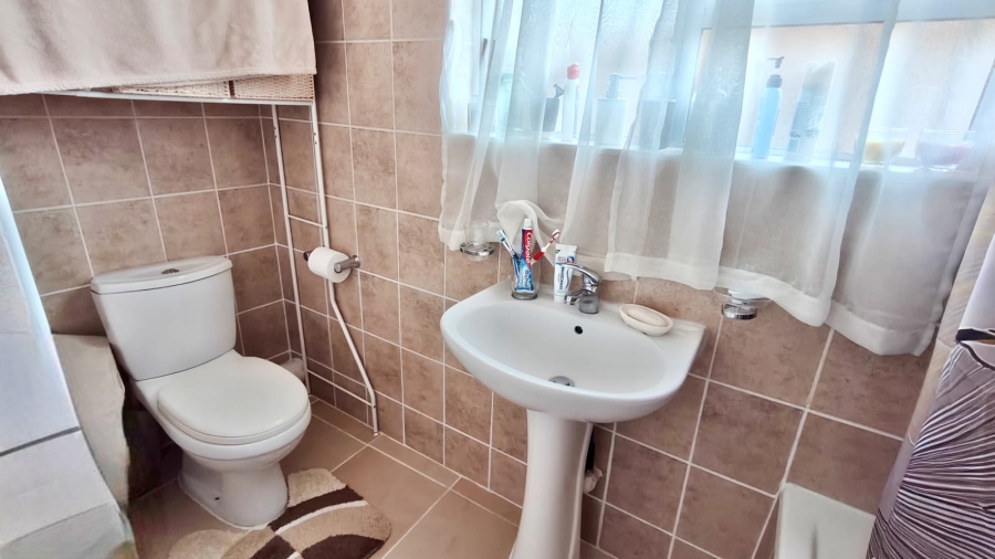 2 Bedroom Property for Sale in Vaal Marina Gauteng