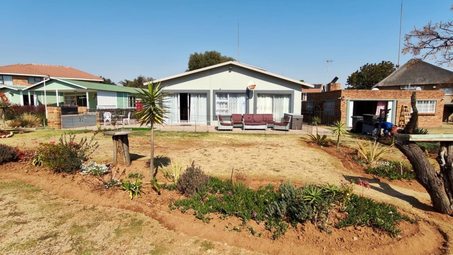 2 Bedroom Property for Sale in Vaal Marina Gauteng