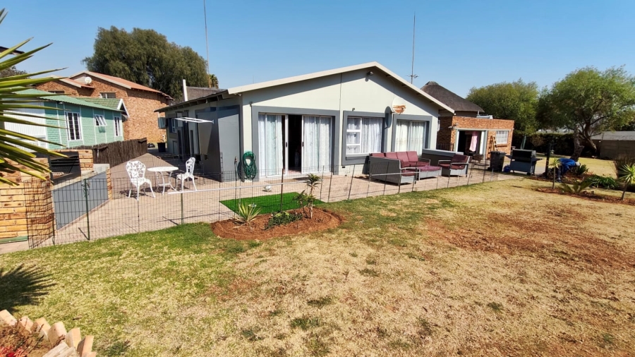 2 Bedroom Property for Sale in Vaal Marina Gauteng