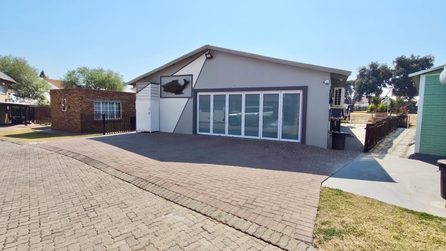 2 Bedroom Property for Sale in Vaal Marina Gauteng