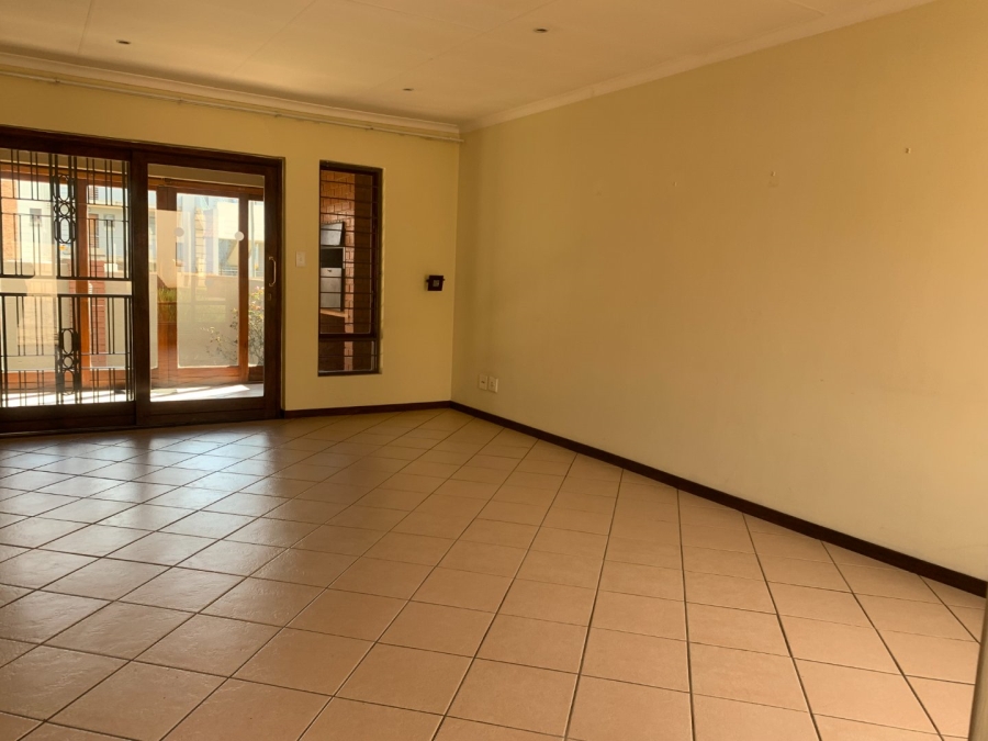 2 Bedroom Property for Sale in Monavoni Gauteng