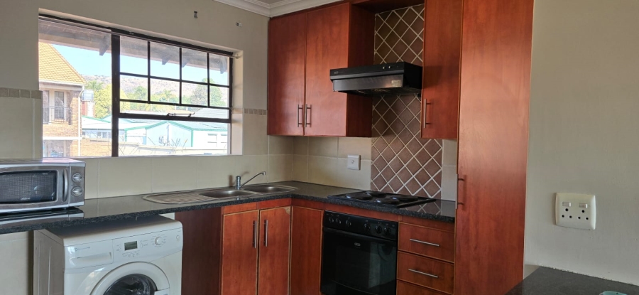 2 Bedroom Property for Sale in Magalieskruin Gauteng